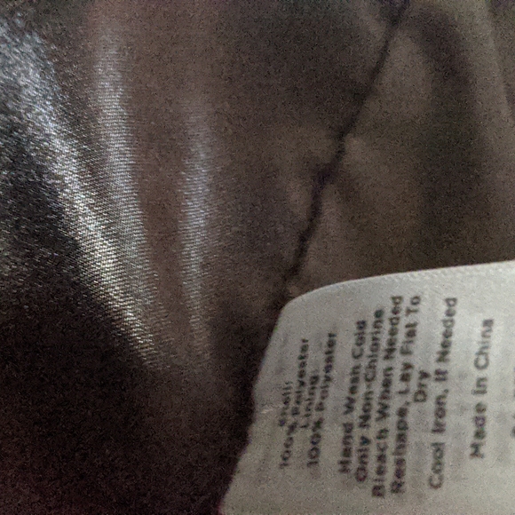 Vest - Picture 4 of 5